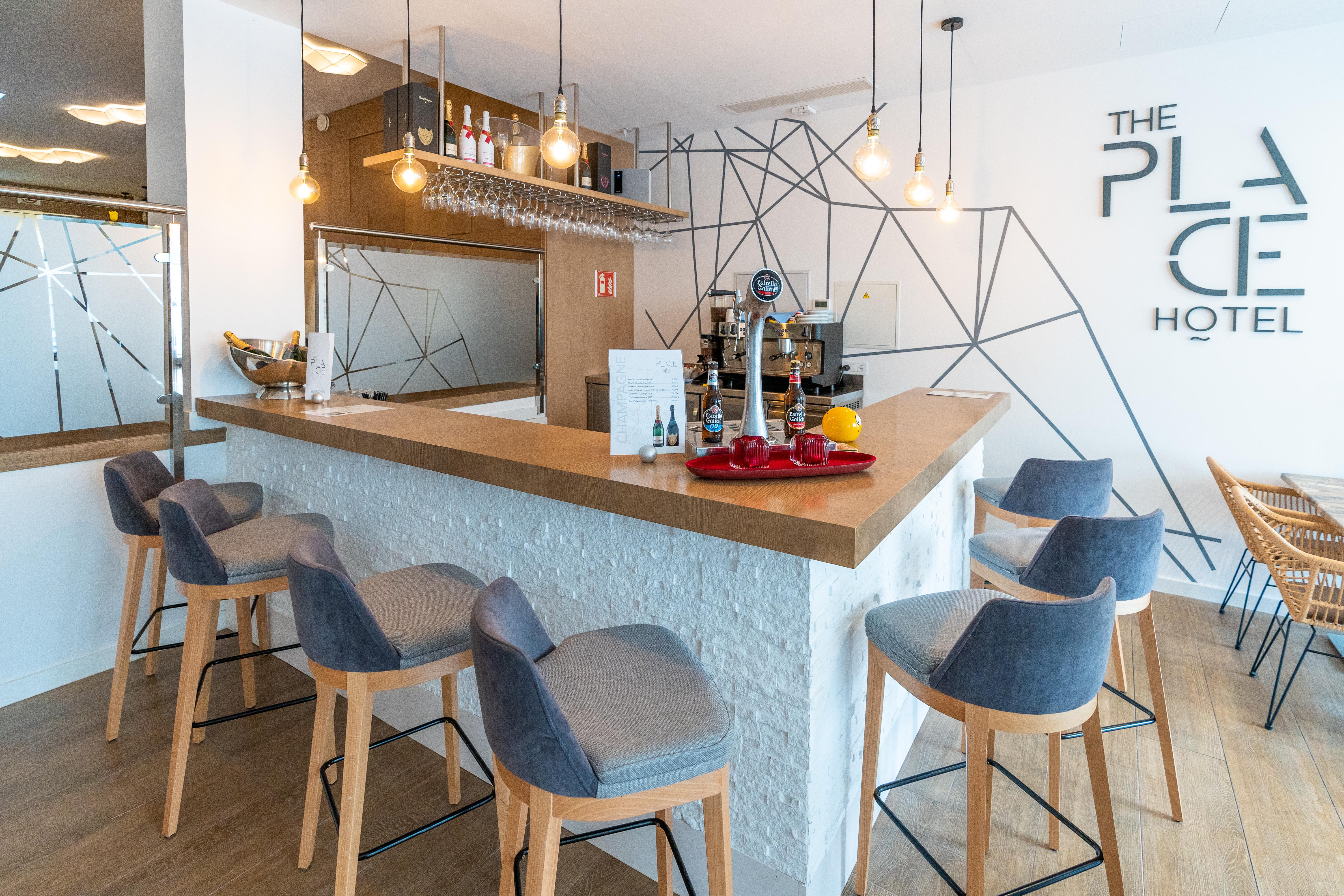 Hotell The Place - Adults Only 4*